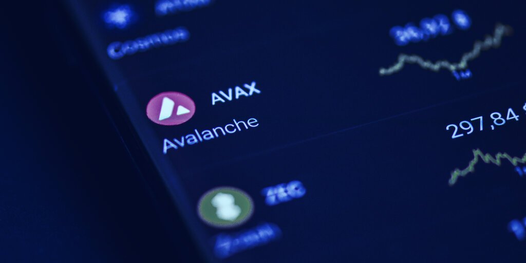 Avalanche Up 16% After Network Launch of USDC Stablecoin