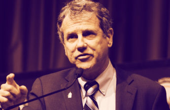 Stablecoins Neither Decentralized nor Transparent: Senator Sherrod Brown