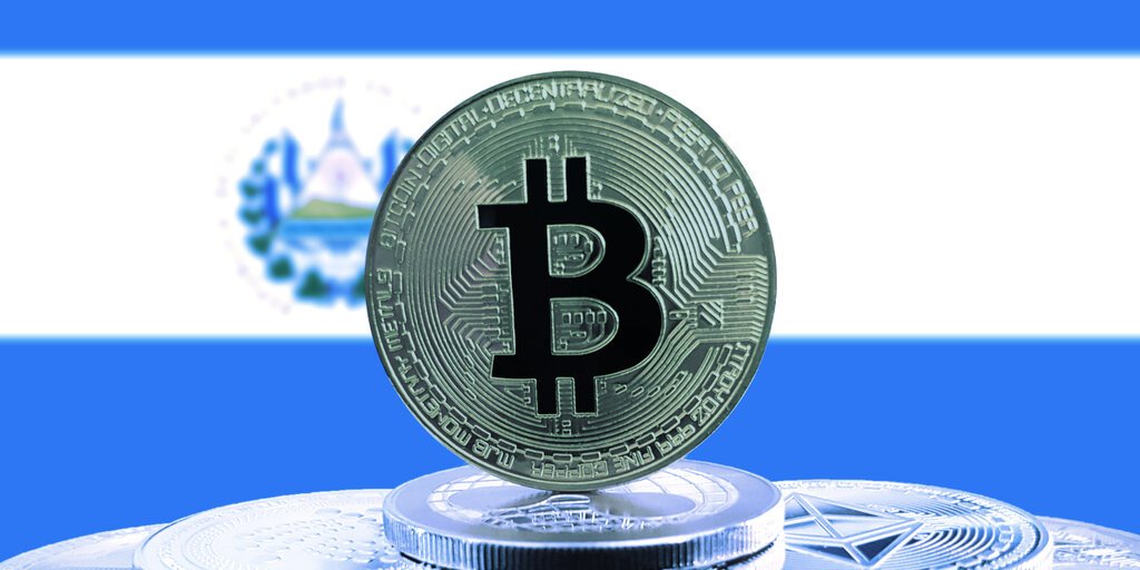 El Salvador’s Bid for Bitcoin Bonds Sinking as IMF Deal 'Practically Dead': Former Central Bank President