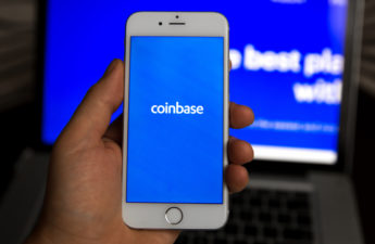 Coinbase Warns Some Russian Users Their Accounts May Be Blocked, Report Reveals