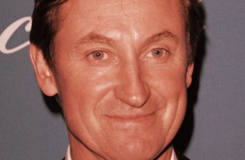 EBay Launches Wayne Gretzky NFTs on Polygon