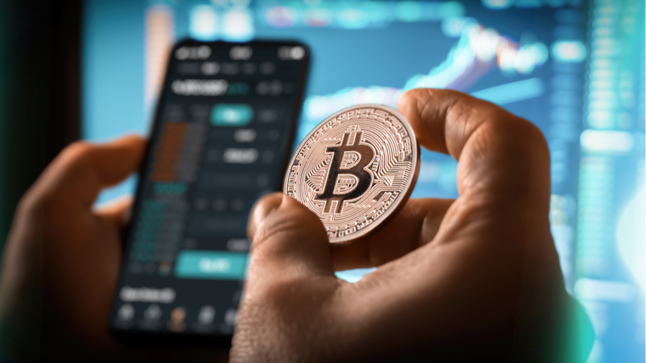 BTC Hovers Slightly Above $20,000, as Crypto Volatility Continues – Market Updates Bitcoin News