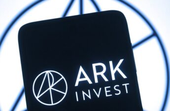 Cathie Wood’s Ark Invest Dumps $75M in Coinbase Stock