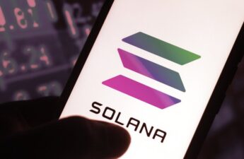 Solana Jumps 7% as Crypto 'Hotspot' Project Helium Eyes Merge