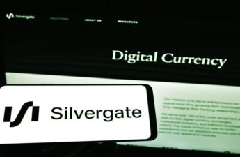 Silvergate Shares Plummet 20% Amid Bearish Q3 Performance, Stablecoin Delays