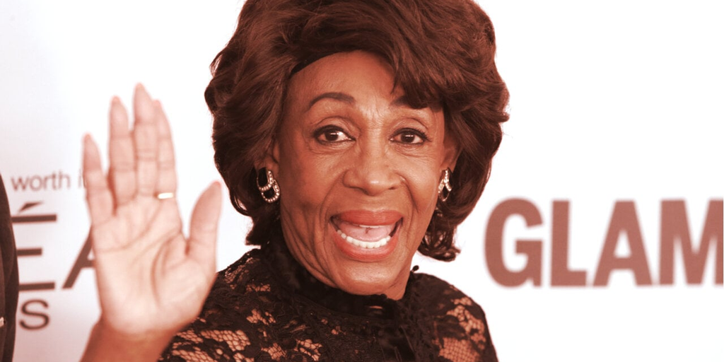 Maxine Waters Thanks SBF for Being 'Candid' About FTX Collapse