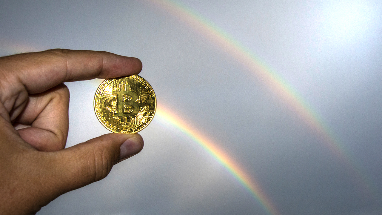 After Mocking the Price Model, Crypto Advocates Discuss Bitcoin's Rainbow Chart Reintegration