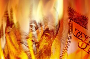 Former Treasury Official Warns of 'Complete Implosion of Global Economic System' if US Dollar Loses Reserve Currency Status