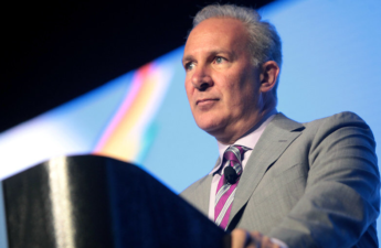 ChatGPT Picks Gold Over Bitcoin, Says Crypto Critic Peter Schiff