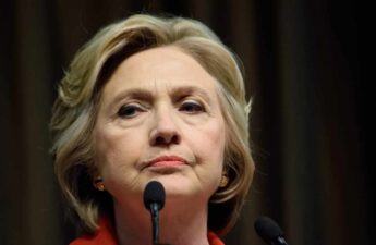 Hillary Clinton Warns US Debt Default Could Spark 'Worldwide Financial Meltdown' and Risk Dollar's Reserve Currency Status