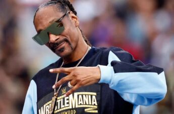 Snoop Dogg Sports Blinged-Out Crypto Hardware Wallet at Wrestlemania 39