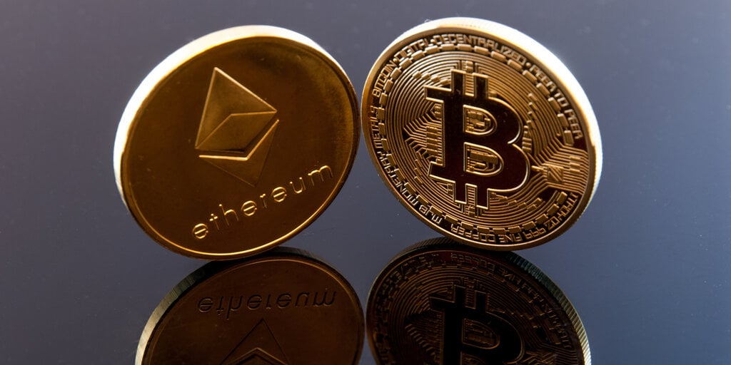 Ethereum, Bitcoin Balances on Exchanges Edges Toward 5-Year Low