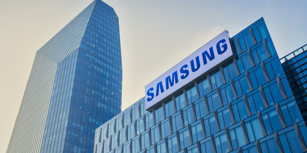 Fearing Leaks, Samsung Bans Employees from Using ChatGPT