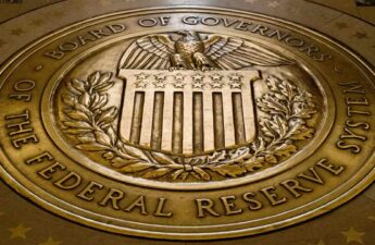 Fed Reveals 722 Banks Reported Unrealized Losses Over 50% of Capital as US Banking Crisis Escalates