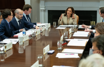 White House Meets With AI Leaders in Attempt to 'Protect Our Society'