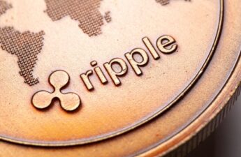 XRP, SOL Move 5% Lower to Start the Week – Market Updates Bitcoin News