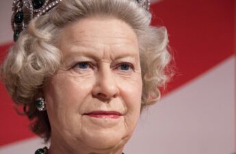 AI Chatbot Allegedly Backed Man's Plan to Kill Queen Elizabeth II