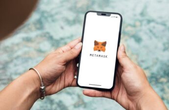 MetaMask, Banxa Roll Out '1-Click' Crypto Buys With Apple Pay