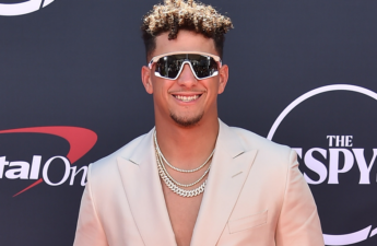 Patrick Mahomes Can't Quit Crypto