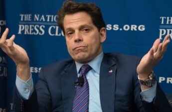 Scaramucci's SkyBridge 'Strongly Disagrees' With Grayscale on Bitcoin ETF