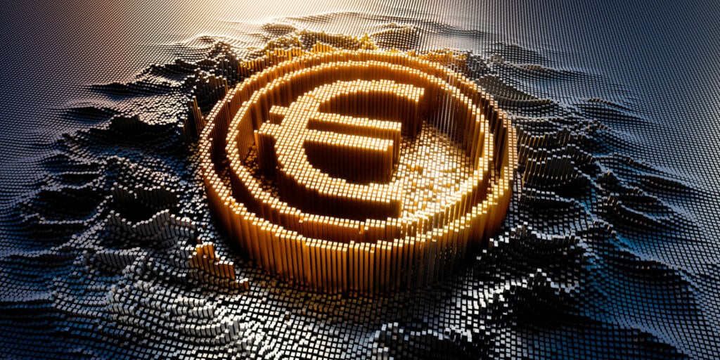 ECB Exec Takes Aim At PayPal's Stablecoin, Praises Digital Euro