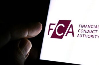 Ex-FCA Chair: UK Regulator Faced 'Political Pressure' to Welcome Crypto Firms