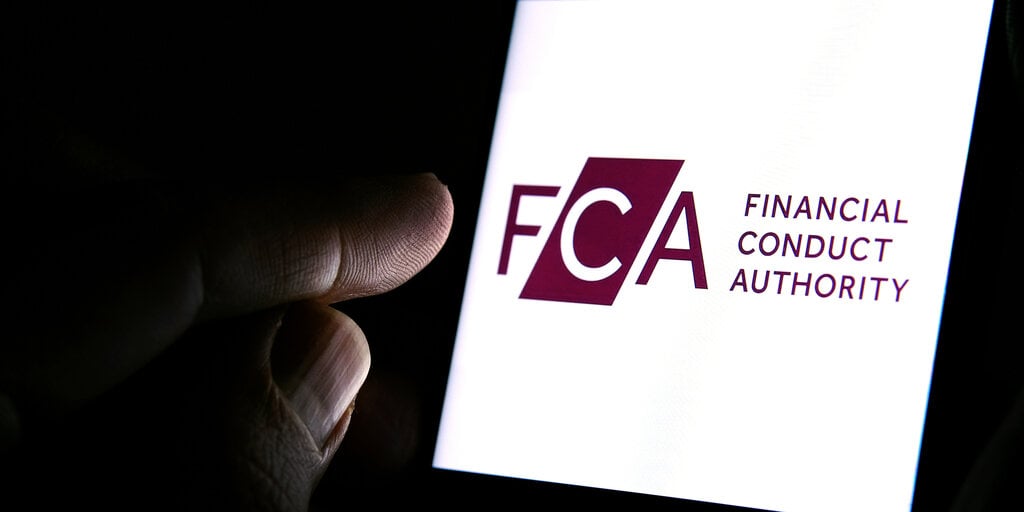 Ex-FCA Chair: UK Regulator Faced 'Political Pressure' to Welcome Crypto Firms