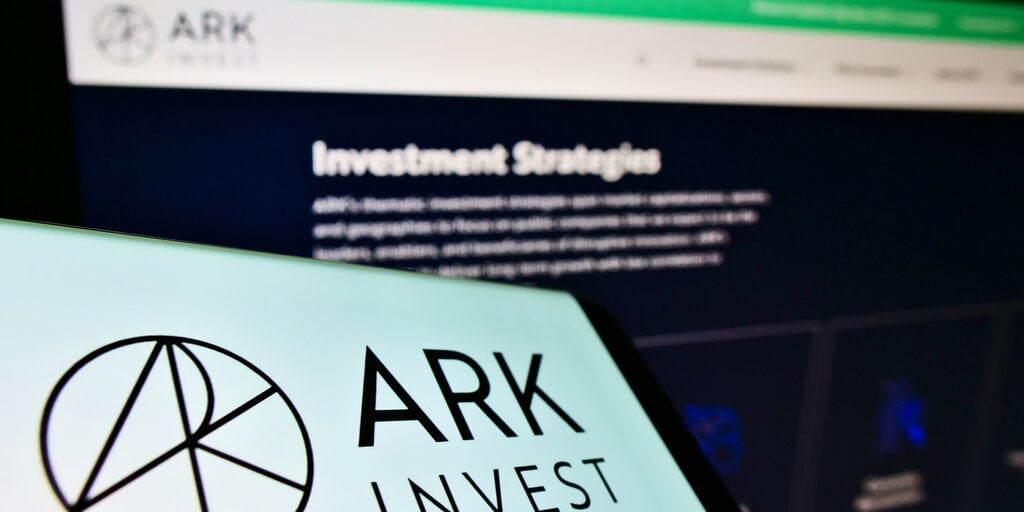 Cathie Wood's Ark Invest Gets Infusion of $3.8M In Grayscale Shares, Snaps Up $5.6M in Block