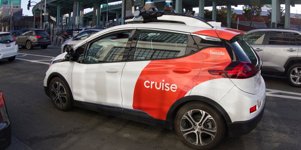 Cruise CEO Steps Down Amid Self-Driving Car Safety Crisis