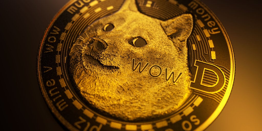 DOGE Go Up: Ethereum and Solana Hit Hard By Sell-Off—But Dogecoin Makes Gains