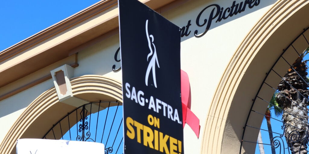 SAG-AFTRA Ends Strike After Deal to Protect Actors From 'Threat of AI'