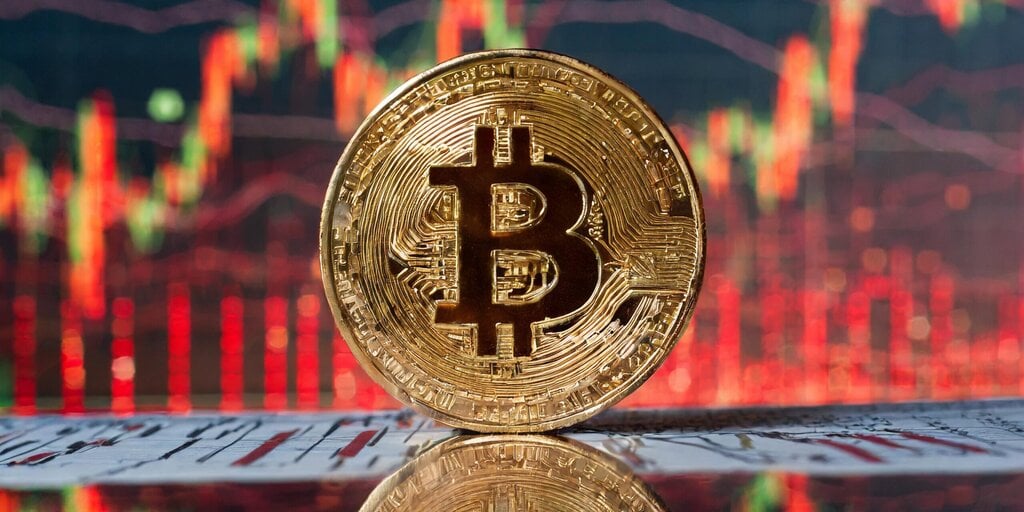 Bitcoin Slides Below $39,000 as Selloff Continues