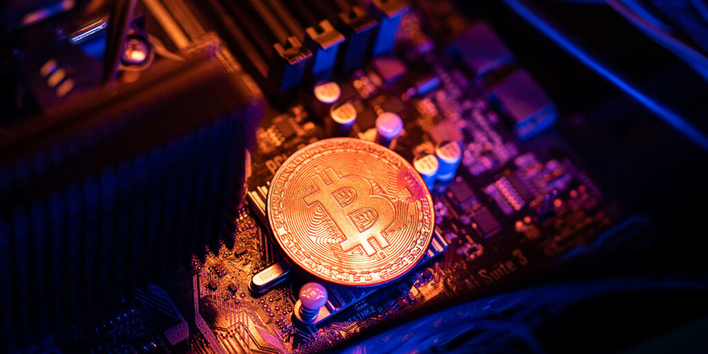 Bitcoin Halving Nears and BTC Miner CleanSpark Is Preparing for Lower Fees