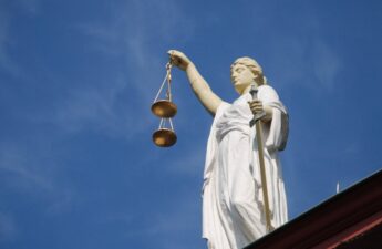 Coinbase, a16z Take SEC to Court Over 'Unlawful' Crypto Overreach