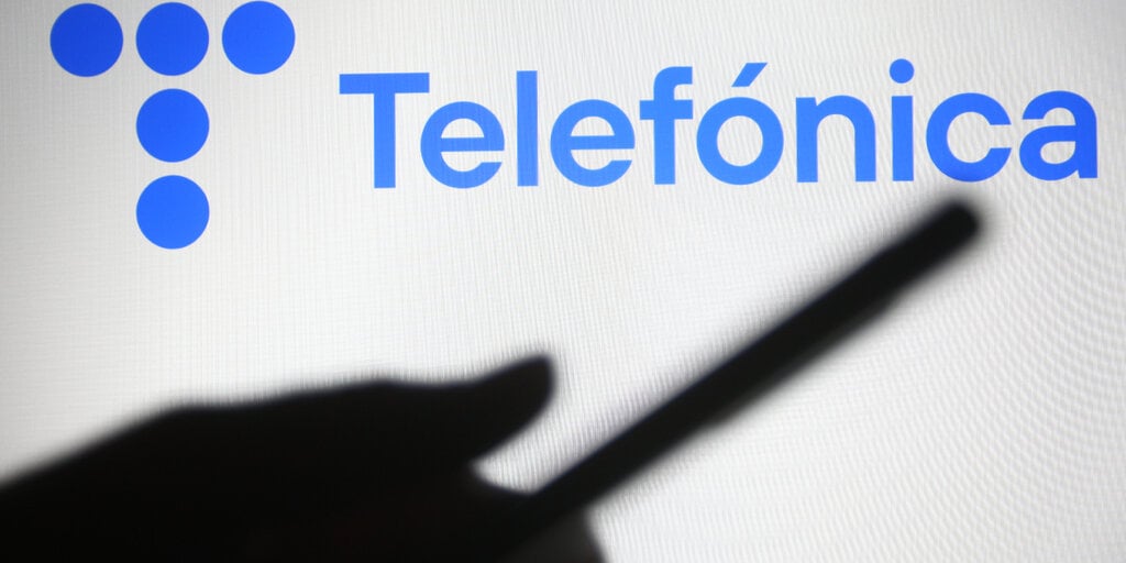 How Telefónica and Chainlink Plan to Combat SIM Swapping