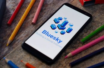 Twitter Rival Bluesky Opens to Public Right as Farcaster Gains Steam