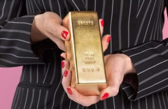 Analysts See Gold Reaching $2,600 per Ounce Amid Strong Market Demand