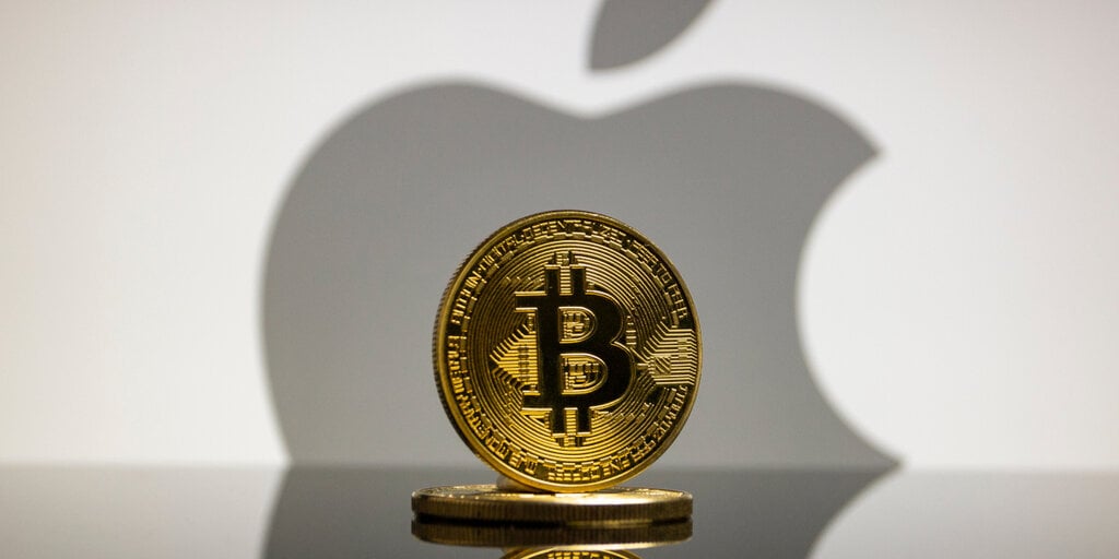 Apple Macs Have a Fatal Flaw That Lets Hackers Steal Your Crypto—And There's No Fix