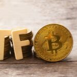 As Bitcoin ETFs Gain $1 Billion in One Day, Analyst Warns of Liquidity Crunch