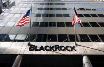 Blackrock’s Bitcoin ETF Single-Handedly Offsets Grayscale’s $600M Outflow — IBIT Now Holds 161K BTC