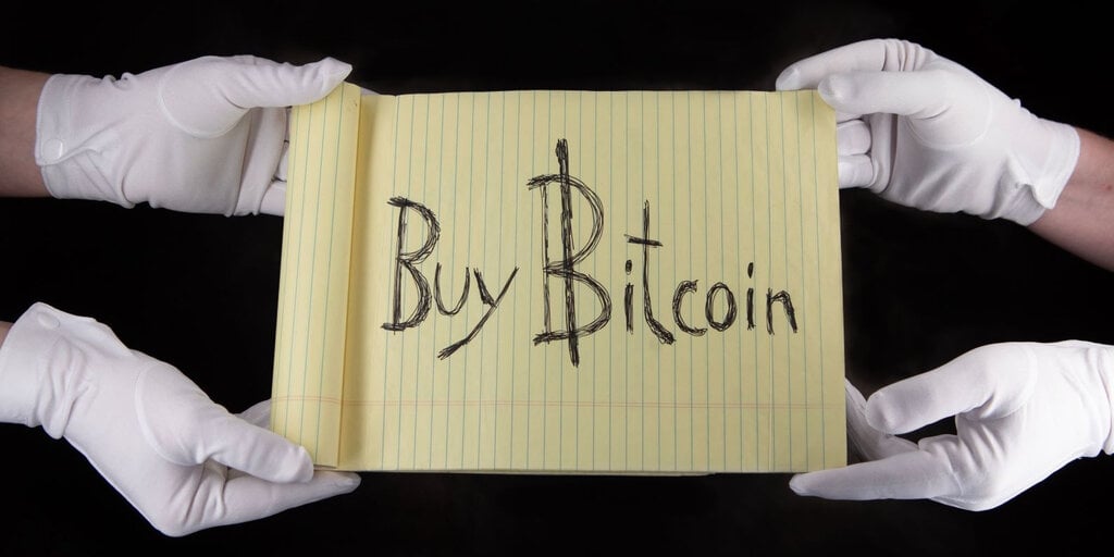 ‘Buy Bitcoin’ Notepad Held Behind Janet Yellen Sells for $1M
