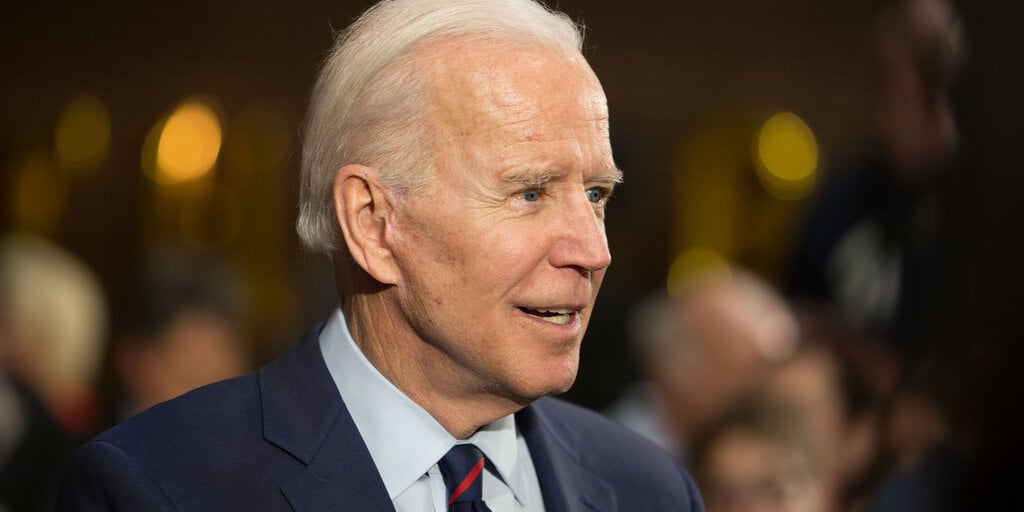 President Biden Vetoes House Resolution, Defends SEC's Judgement