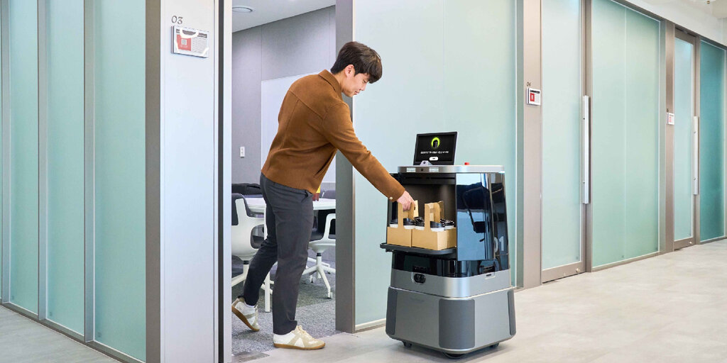 Hyundai Parking Robot