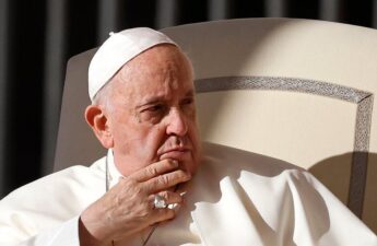 Pope Francis Calls for Global Ban on AI Weapons