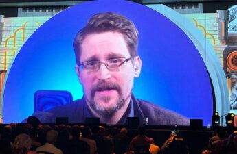 Edward Snowden Tells Bitcoin Fans to Vote—But ‘Don’t Join a Cult’