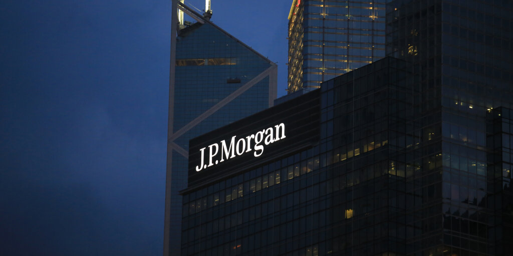 JP Morgan Built Its Own AI Chatbot That Acts Like a 'Research Analyst': Report