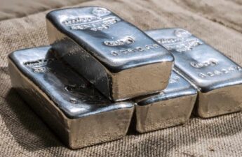 Peter Schiff Foresees ‘Explosive’ Growth in Silver Price