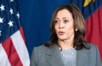 Polls Show Kamala Harris Pulling Ahead of Trump—But Polymarket Bettors Disagree