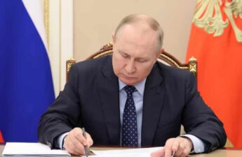 Putin Signs Law to Advance Cryptocurrency Use in Russia’s International Trade