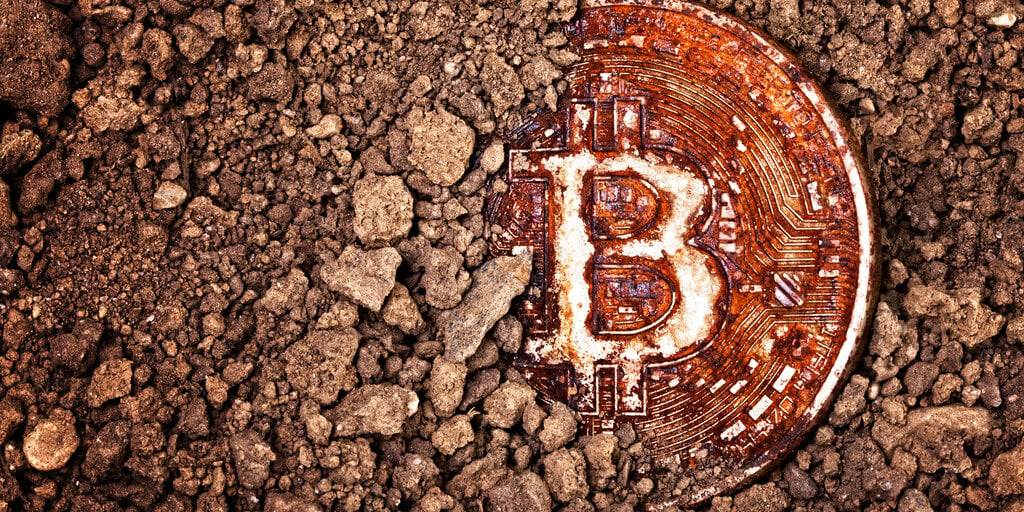 Satoshi-Era Bitcoin Miner Moves Coins for First Time in 15 Years